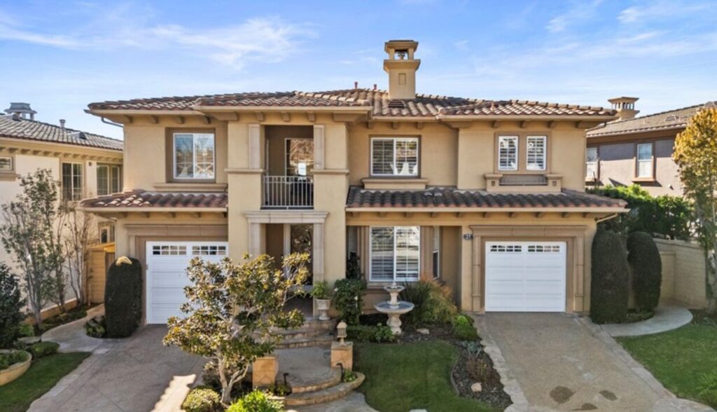 view of Dana Point residential street from balcony